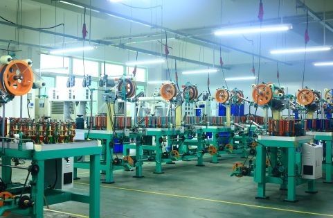 MJ FLEX amplía su capacidad de producción de fundas trenzadas.
